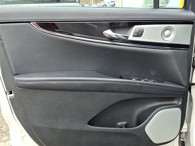 2023 Lincoln Nautilus Reserve AWD w/2.7L, 202a, Massage Seats,