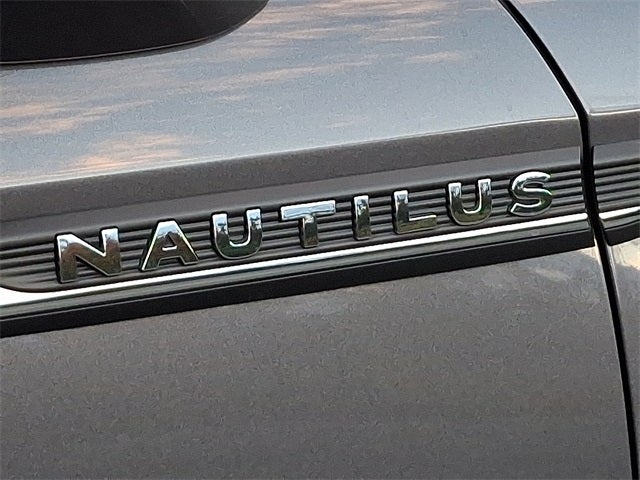 2022 Lincoln Nautilus Reserve AWD w/2.7L, 201a