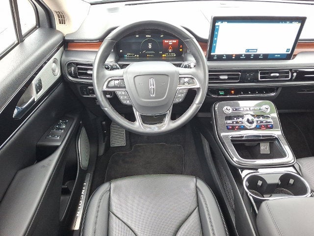 2023 Lincoln Nautilus Reserve AWD w/202a, 2.7L