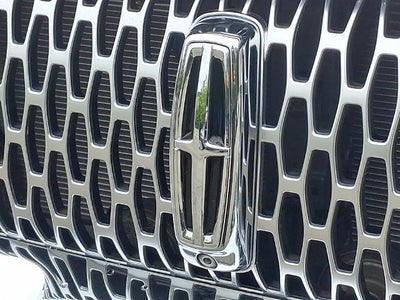 2023 Lincoln Nautilus Reserve AWD w/202a, 2.7L