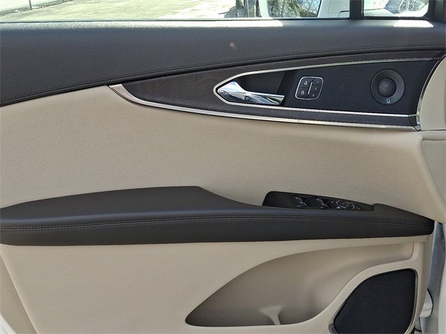 2019 Lincoln Nautilus Reserve AWD w/2.7L, Tow Pkg