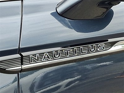 2023 Lincoln Nautilus Black Label