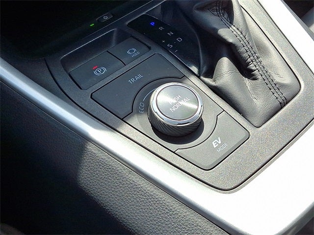 2025 Toyota RAV4 Hybrid XSE