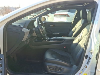 2019 Toyota Avalon Hybrid XLE Plus