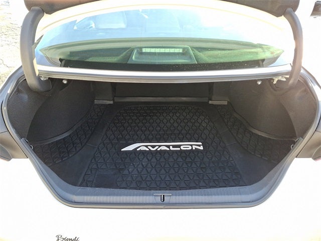 2019 Toyota Avalon Hybrid XLE Plus