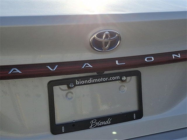 2019 Toyota Avalon Hybrid XLE Plus