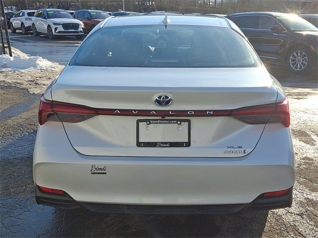 2019 Toyota Avalon Hybrid XLE Plus