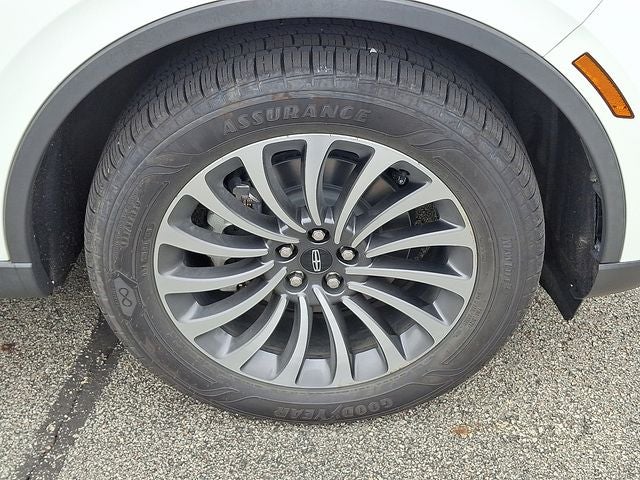 2022 Lincoln Aviator Standard AWD w/Elements/Premium Pkgs