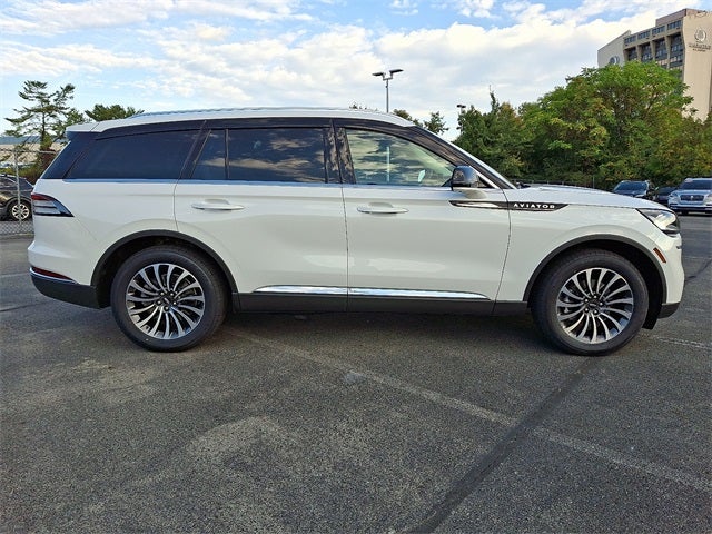2024 Lincoln Aviator Reserve AWD w/Elements Pkg Plus