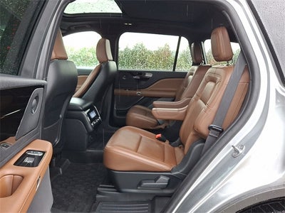 2022 Lincoln Aviator Reserve AWD w/Elements Plus, Tow Pkg