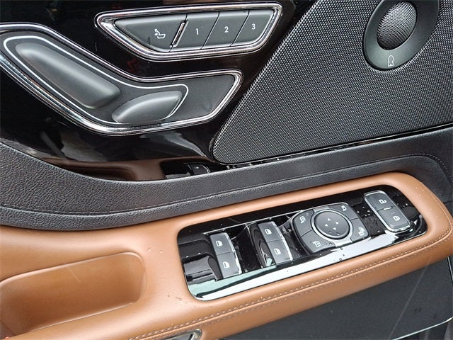 2022 Lincoln Aviator Reserve AWD w/Elements Plus, Tow Pkg