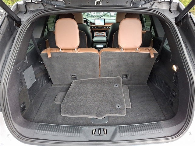 2022 Lincoln Aviator Reserve AWD w/Elements Plus, Tow Pkg