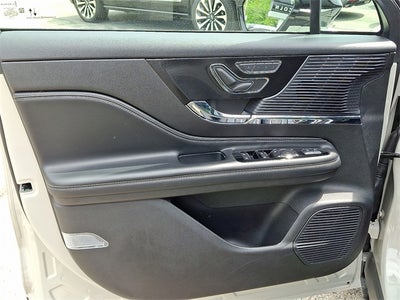 2022 Lincoln Corsair Standard AWD w/101a, Premium Package