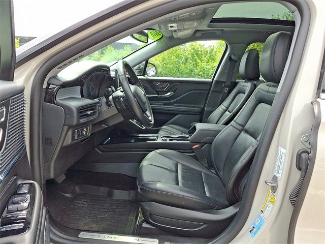 2022 Lincoln Corsair Standard AWD w/101a, Premium Package