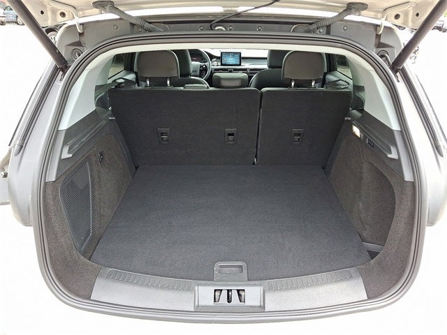 2022 Lincoln Corsair Standard AWD w/101a, Premium Package