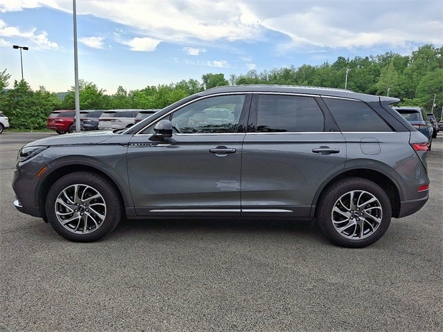 2022 Lincoln Corsair Standard AWD w/101a
