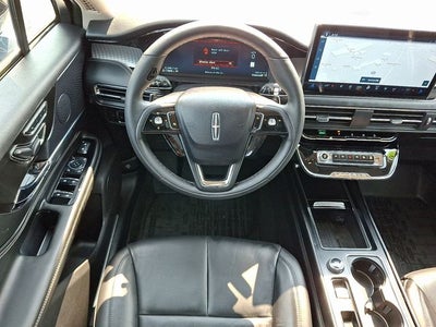 2023 Lincoln Corsair Standard AWD w/101a, Panoramic Roof