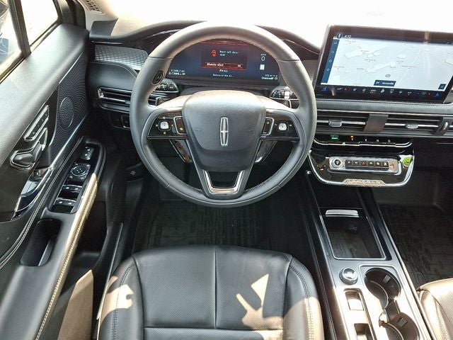 2023 Lincoln Corsair Standard AWD w/101a, Panoramic Roof
