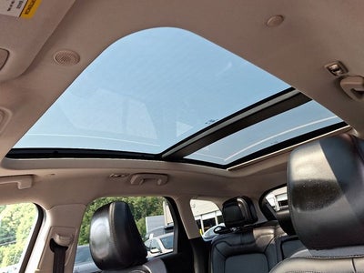 2023 Lincoln Corsair Standard AWD w/101a, Panoramic Roof