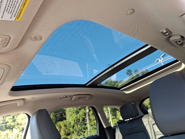 2024 Lincoln Corsair Premiere AWD w/101a, Panoramic Sunroof