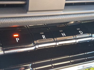 2024 Lincoln Corsair Premiere AWD w/101a, Panoramic Sunroof