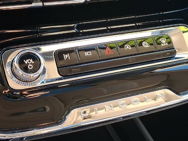 2024 Lincoln Corsair Premiere AWD w/101a, Panoramic Sunroof