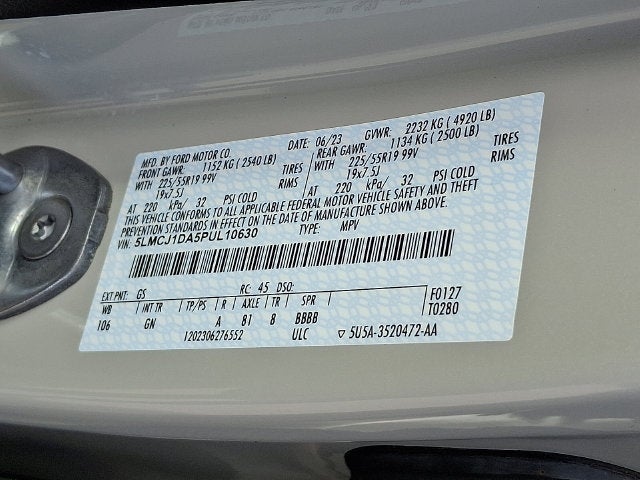2023 Lincoln Corsair Standard AWD w/101a