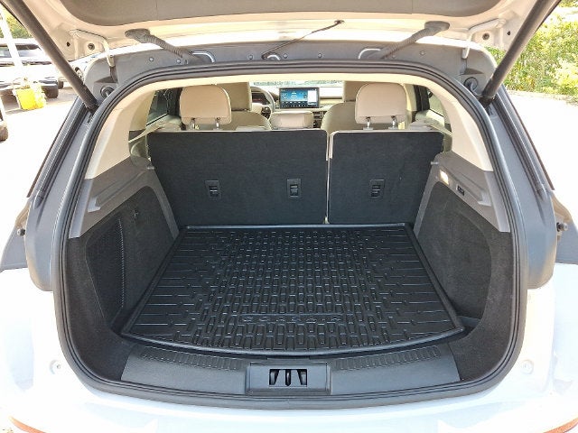 2023 Lincoln Corsair Standard AWD w/101a