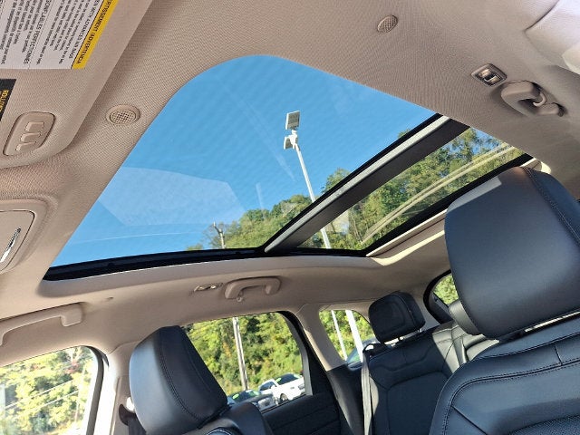 2024 Lincoln Corsair Premiere AWD w/101a, Panoramic Sunroof, Jet Package