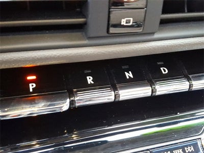 2022 Lincoln Corsair Reserve AWD w/Elements Pkg, Panoramic Sunroof