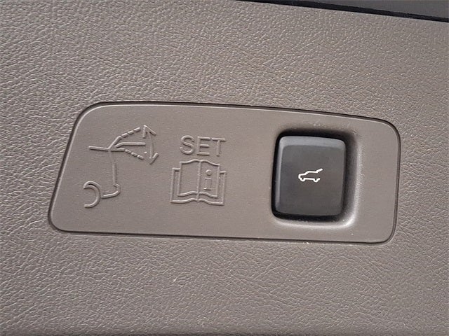 2022 Lincoln Corsair Reserve AWD w/Elements Pkg, Panoramic Sunroof