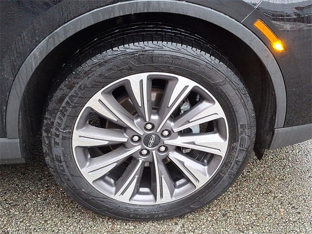 2022 Lincoln Corsair Reserve AWD w/Elements Pkg, Panoramic Sunroof