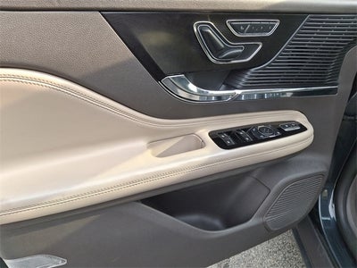 2022 Lincoln Corsair Reserve AWD w/Elements Pkg