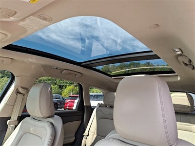 2022 Lincoln Corsair Reserve AWD w/201a, Monochromatic Pkg