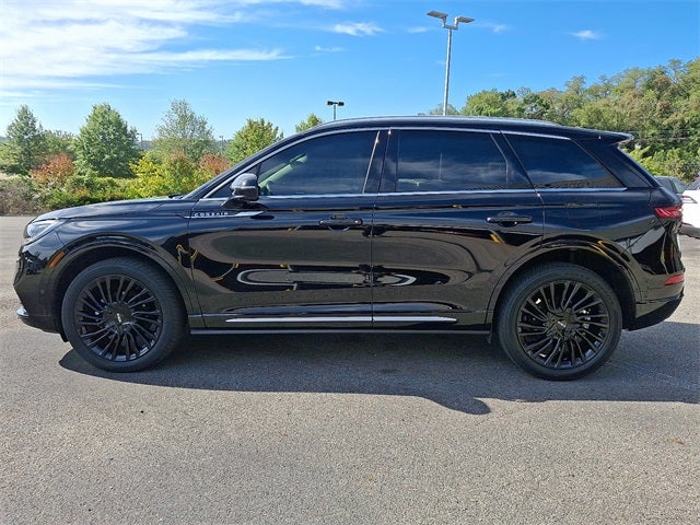 2022 Lincoln Corsair Reserve AWD w/201a, Monochromatic Pkg
