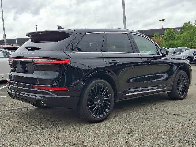 2022 Lincoln Corsair Reserve AWD w/Monochromatic/Elements Pkgs