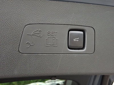 2023 Lincoln Corsair Reserve AWD w/202a, Perfect Position Seating