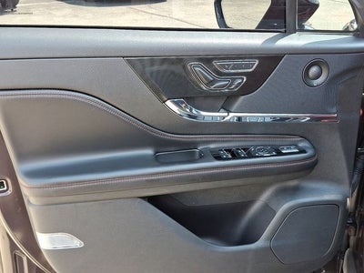 2023 Lincoln Corsair Reserve AWD w/202a, Perfect Position Seats, Jet Package