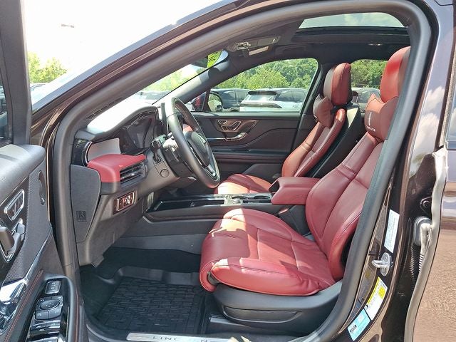 2023 Lincoln Corsair Reserve AWD w/202a, Perfect Position Seats, Jet Package