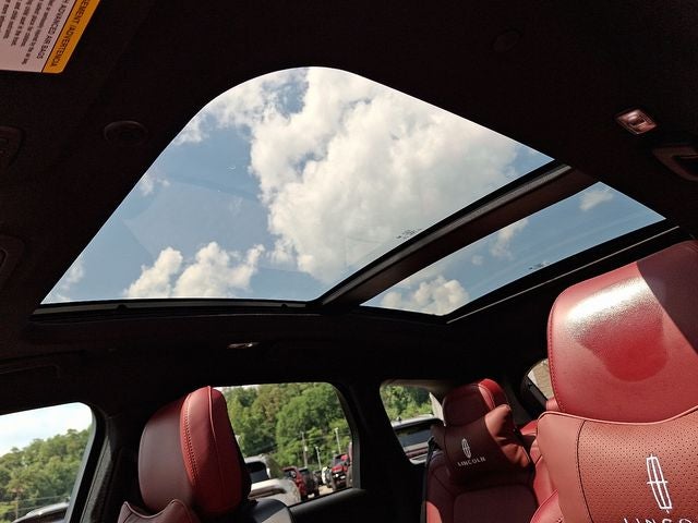 2023 Lincoln Corsair Reserve AWD w/202a, Perfect Position Seats, Jet Package