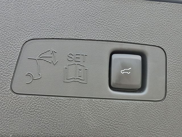 2023 Lincoln Corsair Reserve AWD w/201a