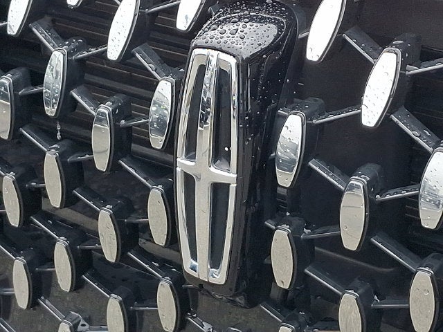 2023 Lincoln Corsair Reserve AWD w/202a