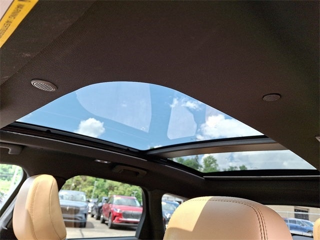 2022 Lincoln Corsair Reserve AWD w/2.3L, 201a, Sport Package