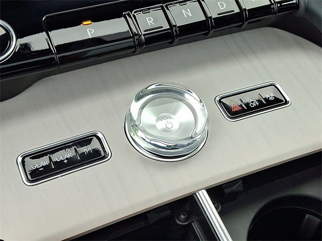 2025 Lincoln Navigator Reserve 4x4 w/202a