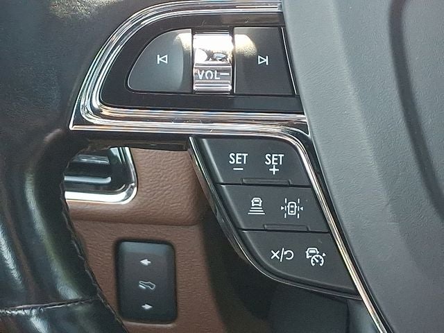 2023 Lincoln Navigator Reserve 4x4 w/201a, Monochromatic Package