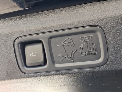 2023 Lincoln Navigator Reserve 4x4 w/201a, Monochromatic Package