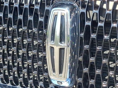 2023 Lincoln Navigator Reserve 4x4 w/201a, Monochromatic Package