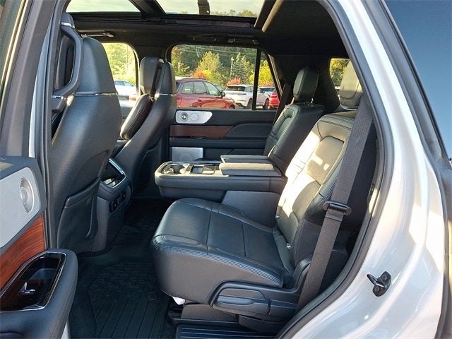 2022 Lincoln Navigator Reserve 4x4 w/201a