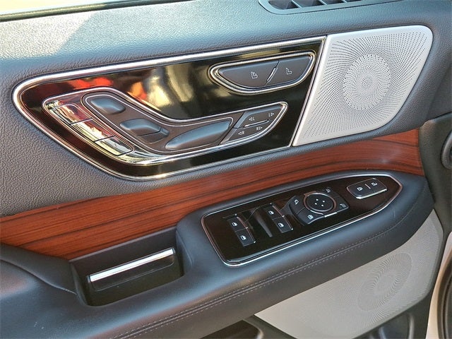 2022 Lincoln Navigator Reserve 4x4 w/201a