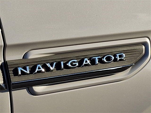 2022 Lincoln Navigator Reserve 4x4 w/201a